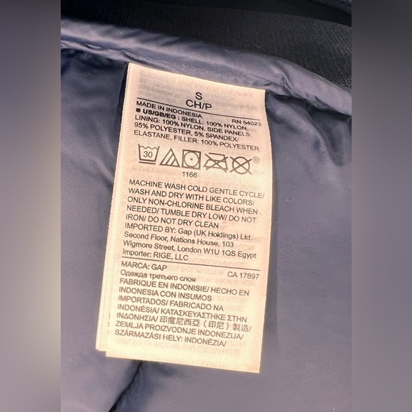 NWOT GAP Womens Small Puffer Vest Metallic Blue Full Zip Pockets Stretch Panels - Picture 8 of 8